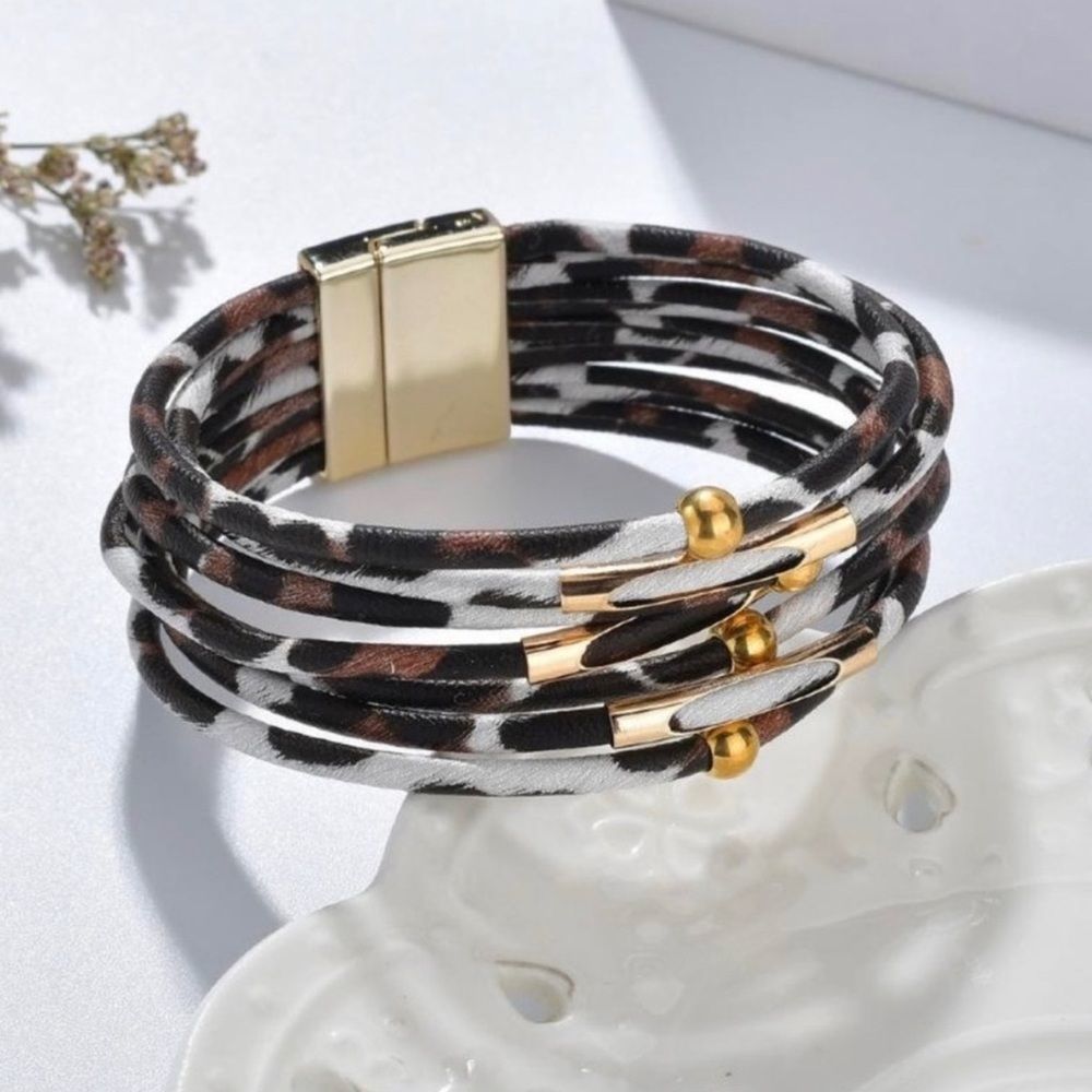 Leopard Print Beaded Bracelet